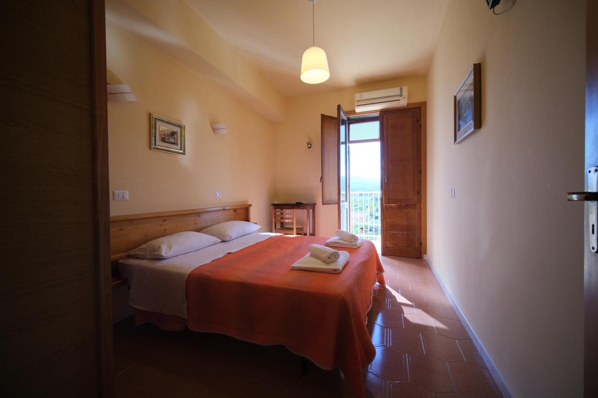 Hotel-Pensione 4 Stagioni Falcone Exterior photo